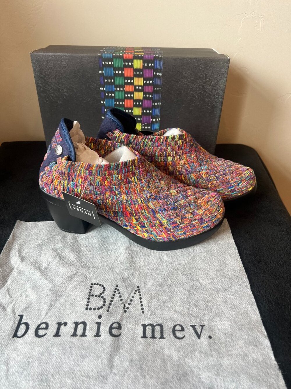 Bernie Mev Women's Texas Chesca multi color size 7 shoe, nwb